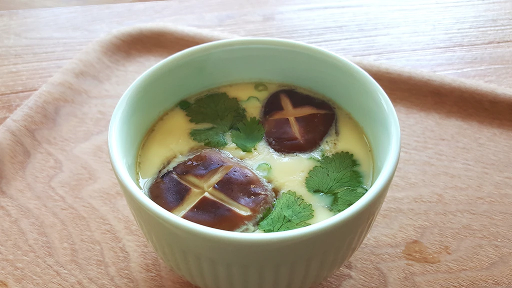 Savory Steamed Egg Custard (Chawanmushi)