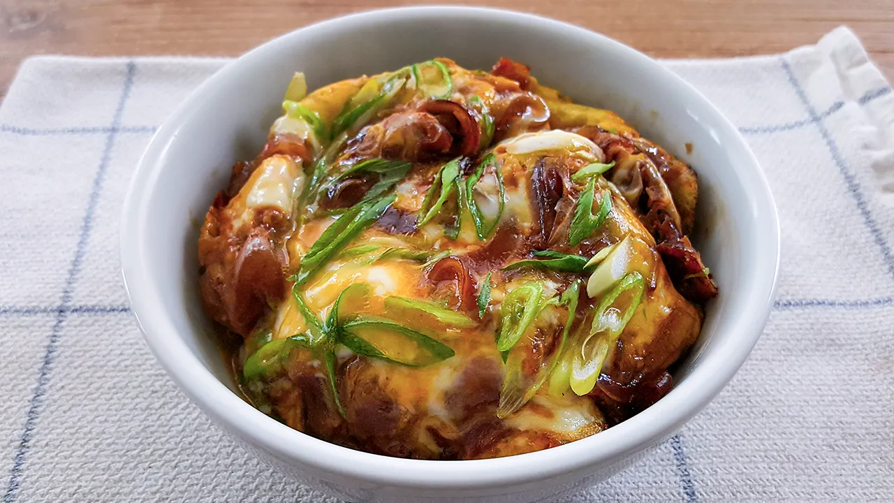 Soy Sauce Egg & Onion Rice Bowl